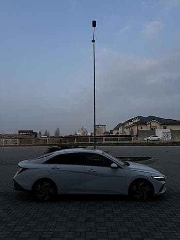 Продажа авто: Hyundai Elantra: 2024 г., 1.5 л, Вариатор, Бензин, Седан — 4