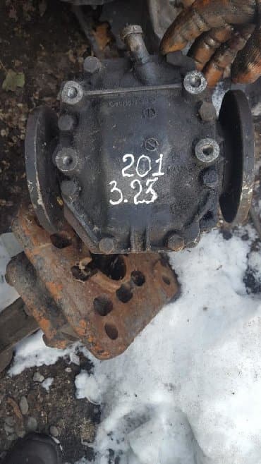 средний кузов двух скат: Mercedes кузов 201 редуктор заднего моста — 1