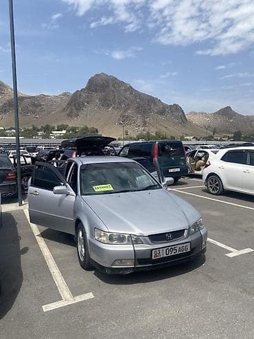 Honda Accord: 2002 г., 1.8 л, Автомат, Бензин, Седан
