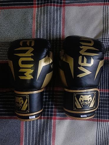 Перчатки: Боксерские перчатки Venum, черно‑золотые, 10 oz. - Размер/вес: 10 — 1