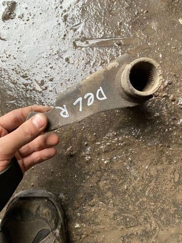 Mitsubishi Delica ухо, Митсубиси Делика ухо. Ухо на торсионный болт