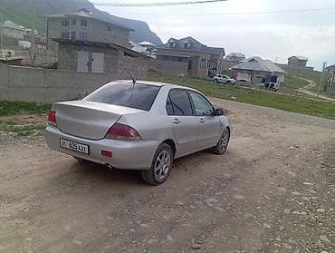 бар авто: Mitsubishi Lancer: 2005 г., 0.8 л, Кол менен иштөөчү, Бензин, Седан — 3
