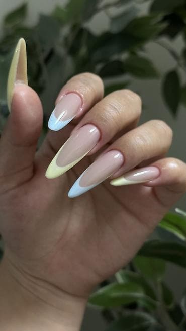 element 5: Можете записаться на маникюр, делаю у себя дома. Если вы хотите — 3