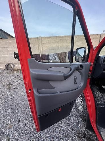 дизельный муравей: Mercedes-Benz Спринтер: 2001 г., 2.2 л, Механика, Дизель — 7