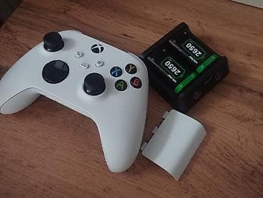 Продаю белый Xbox Wireless Controller. В хорошем состоянии, но немного at lalafo.kg Продаю белый Xbox Wireless Controller. В хорошем состоянии, но немного