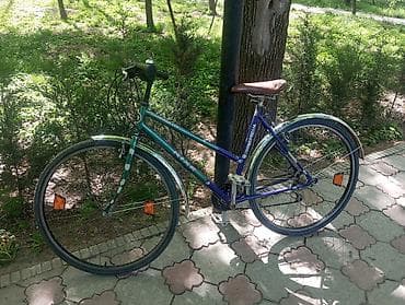 Немецкий городской велосипед с классической рамой низкого захода