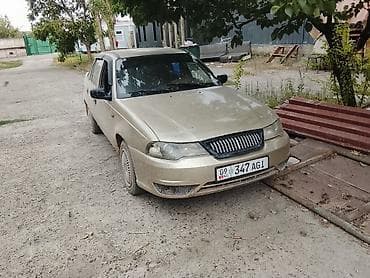Daewoo Nexia: 2010 г., 1.6 л, Механика, Бензин, Седан