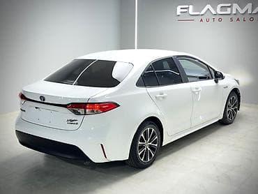 mini itx: Toyota Corolla: 2023 г., 1.8 л, Вариатор, Гибрид, Седан — 6