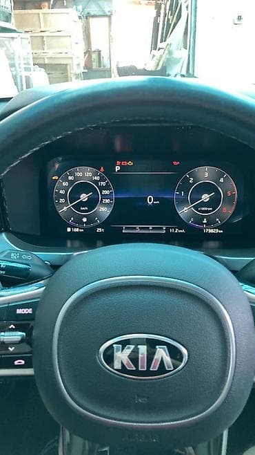 e star: Kia Sorento: 2021 г., 2.2 л, Робот, Дизель, Кроссовер — 5