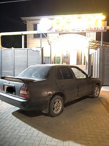 sr group: Nissan Sunny: 1993 г., 1.5 л, Ручные, Бензин, Седан — 2