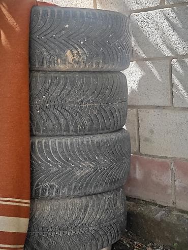 89 2: Б/У Всесезонная шина 225/50 R17 уступлю - Размер: 225/50 R17 - — 1