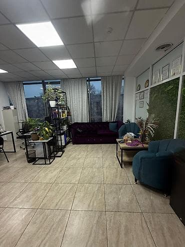 яркие: 9 мкр Сдается коммерческое помещение. Площадь: 32 м² Локация: 1-я — 1