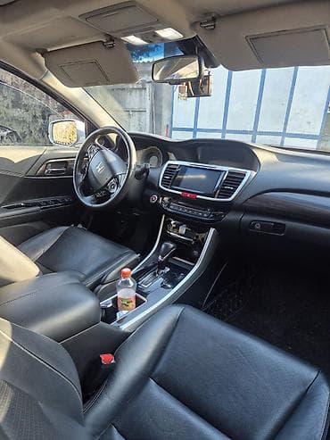 гольы 2: Honda Accord: 2017 г., 2 л, Автомат, Гибрид, Седан — 4