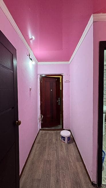 салон красоты продаю: 3 комнаты, 58 м², 104 серия, 2 этаж, Косметический ремонт — 5