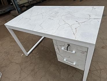 coller master: Компьютерный стол, Новый, С полками — 2