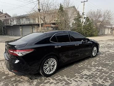 Toyota: Toyota Camry: 2017 г., Гибрид, Седан — 3