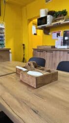 с квартирантами с магазином готовый бизнес квартирный комнат действующим: Продажа бизнеса Фастфуд Вместе с: Оборудование и мебель — 6