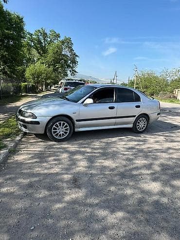 Mitsubishi Carisma: 2001 г., 1.6 л, Кол менен иштөөчү, Бензин, Седан — 1