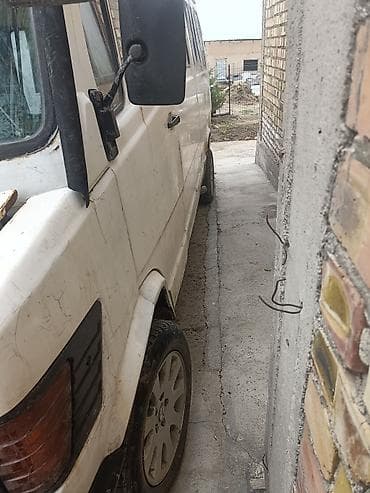 потолок мерс: Mercedes-Benz : 1991 г., 2.9 л, Механика, Дизель, Фургон — 7
