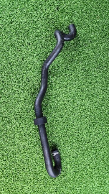 блок предохранителей: Шланг радиатора 6421 1 691 075 Е60 е61 Год 2005 В отличном — 2