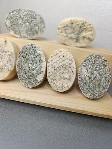 я ищу цветы: Ручное мыло из прозрачной мыльной основы с декоративными вставками и — 6