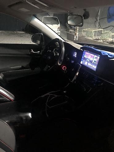 geely galaxy e5: Kia K5: 2019 г., Автомат, Газ, Седан — 7