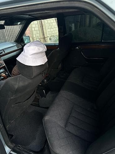 Унаа: Mercedes-Benz W124: 1986 г., 2.3 л, Кол менен иштөөчү, Бензин, Седан — 3