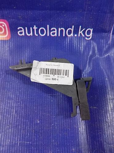 sp 4: TOYOTA. VITZ (KSP90) Салазка / Крепление бампера - Передний, правый — 1