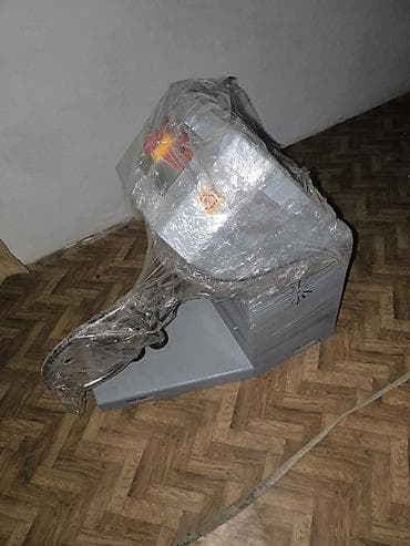 оборудование бизнес: Промышленная тестомесильная машина (планетарного типа) - Напольная — 1