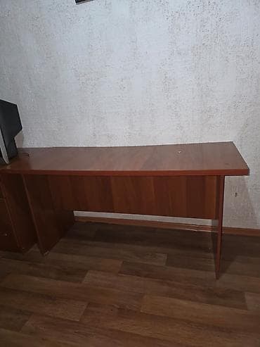 Мебель: Продаю столы б/у в хорошем состоянии — 2