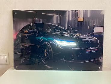 rgb ленты: Картина на стекле с подсветкой — «BMW в боксе» - Изображение — 1
