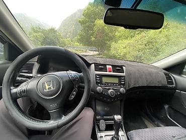 Honda Accord: 2010 г., 2 л, Автомат, Бензин, Седан — 5