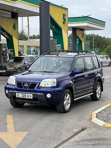 Nissan X-Trail: 2003 г., 2 л, Механика, Бензин, Универсал