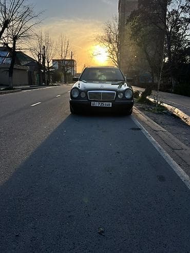 Mercedes-Benz E-Class: 1996 г., 3.2 л, Автомат, Бензин, Седан — 10