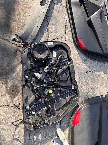 шпаклёвка на авто: Обшивка багажника Hyundai Б/у — 7