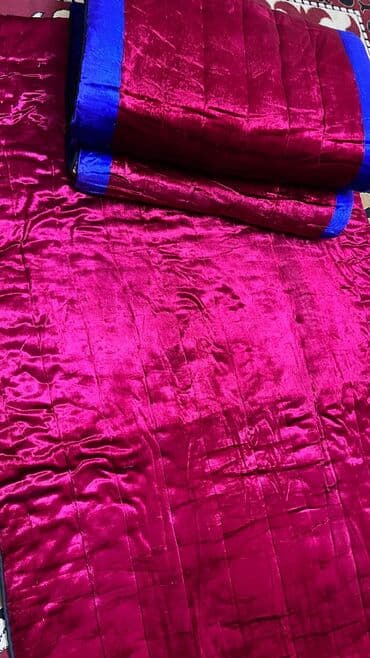 срочно в связи с переездом: 4 жер тошок 4 жууркан 1,5 8 подушек Новые, не пользовались. Причина — 1