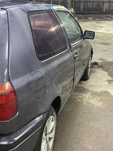 голф 3 машина: Volkswagen Golf: 1992 г., 1.8 л, Механика, Бензин, Хэтчбэк — 4