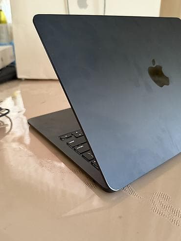 apple mac: MacBook Air 13.6 M2 2022 8/256GB Midnight АКБ 95% 90циклов всего — 4
