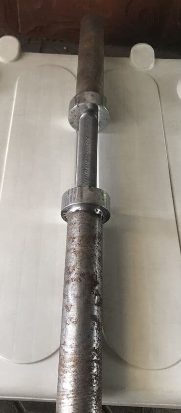 продам штангу: Гантель ( маленький гриф) подходит под стандартные блины рукоятка 16 — 2