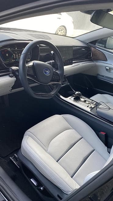 bid e5: BYD E9: 2021 г., Автомат, Электромобиль, Седан — 5