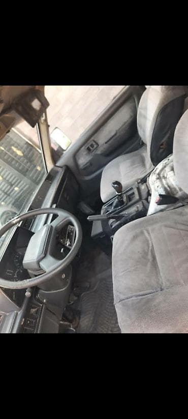 e50 amg: Toyota Hiace: 1987 г., 1.8 л, Механика, Бензин, Минивэн — 4