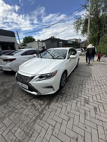 Lexus: Lexus ES: 2017 г., Седан — 3