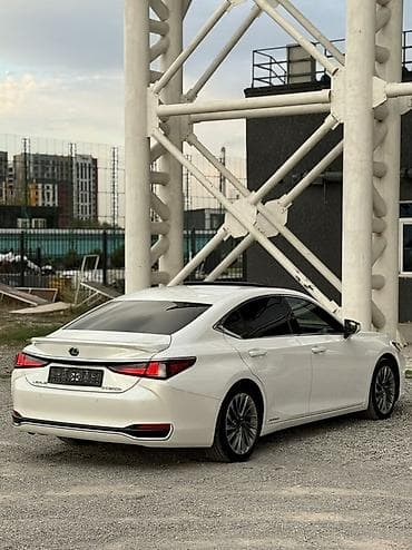 150: Lexus ES: 2018 г., 2.5 л, Автомат, Гибрид, Седан — 4