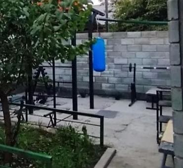 качка зал: Продаю комплект Гантели Гири штанги стойку для жима скамья для жима и — 9