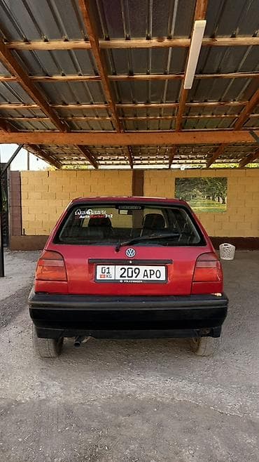 Volkswagen Golf: 1994 г., 1.8 л, Механика, Бензин, Хэтчбэк — 4
