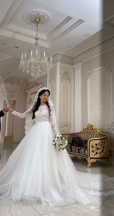 фата на девичник: Свадебное платье, M, V-образный вырез декольте, Винтажный стиль, Прованс стиль, Пышное, Франция, Кружево, Б/у — 3