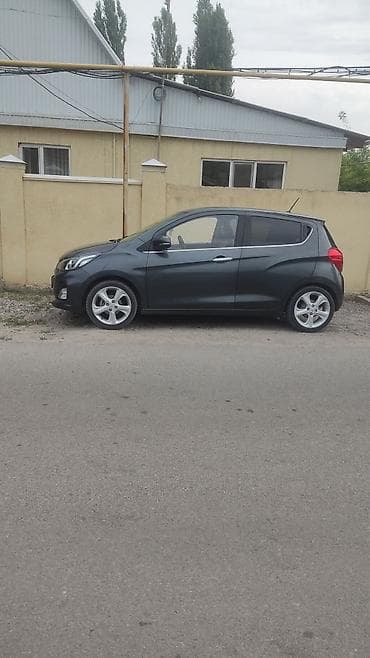 Продажа авто: Chevrolet Spark: 2018 г., 1 л, Вариатор, Бензин, Хэтчбэк — 1