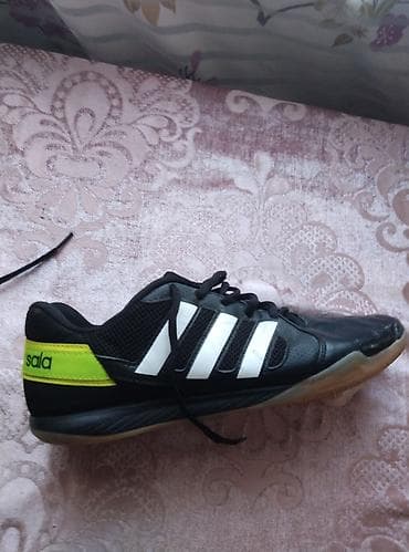 Оригинал одел Пару раз Футзалки Adidas Sala - Модель: Adidas