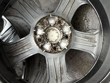 Диски: Литые Диски R 18 Kia, Комплект, отверстий - 5, Б/у — 9