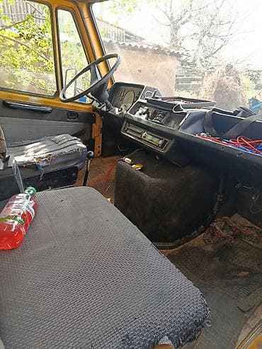 хундай старекс 1: Mercedes-Benz T1: 1989 г., 2.4 л, Кол менен иштөөчү, Дизель, Van — 2